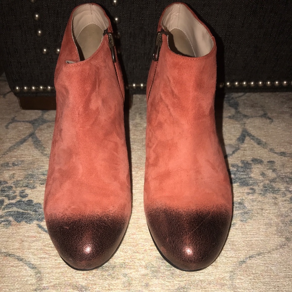 Lenora burnt orange/metallic ankle boot.